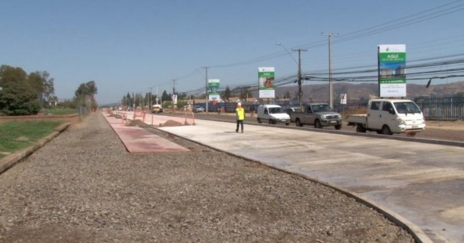 Un 70 por ciento de avance presentan las obras de mejoramiento del Eje Avenida Lircay- 9 Norte de Talca. (Foto: U.Talca)