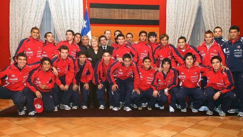 Tras obtener el tercer lugar en el Mundial, la Presidenta Michelle Bachelet recibió al equipo en La Moneda. 